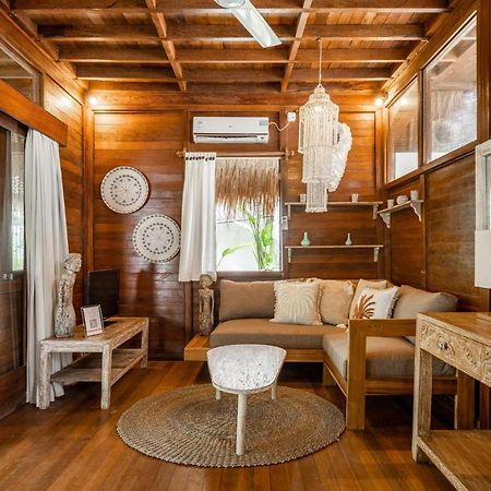 Tigerlillys Boutique Hotel レンボンガン島 エクステリア 写真