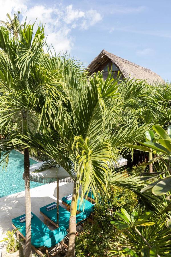Tigerlillys Boutique Hotel レンボンガン島 エクステリア 写真